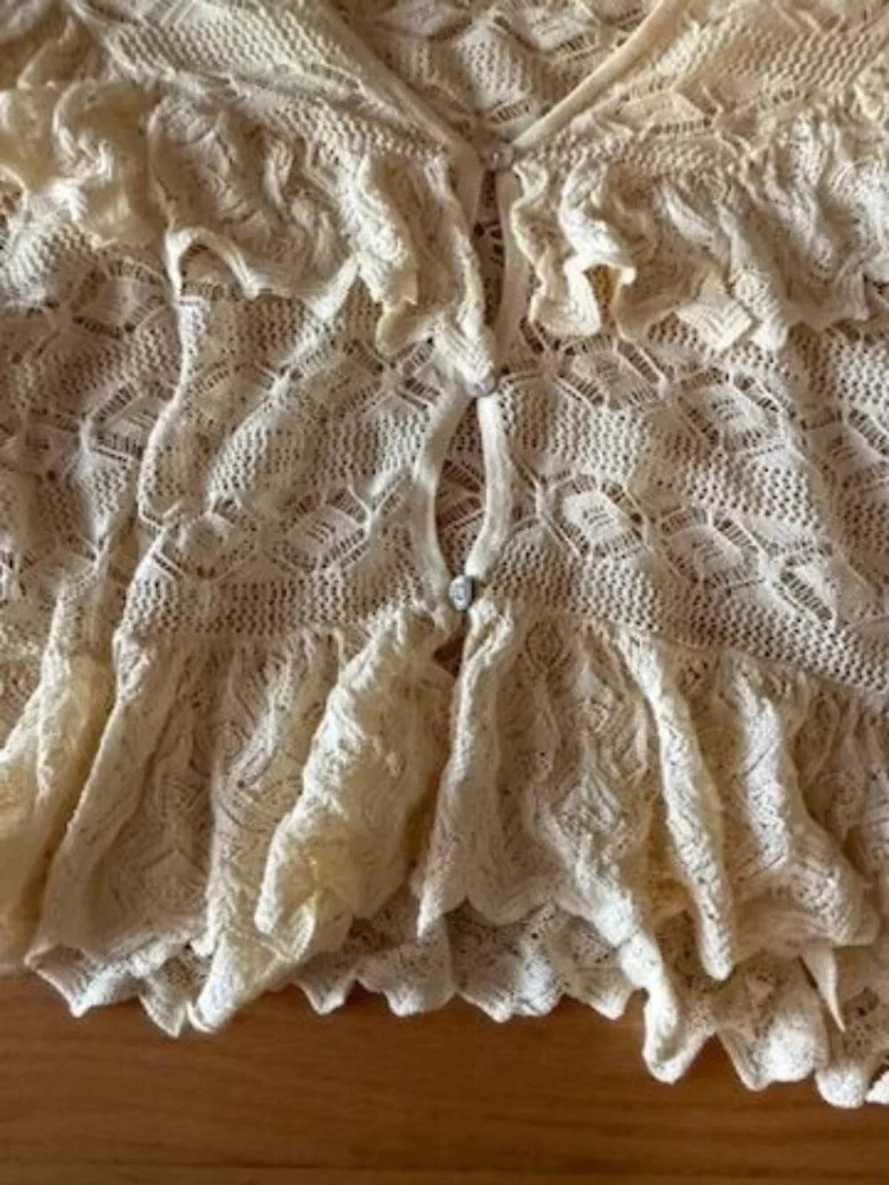 Zara Women's Small Cream/Yellow 3/4 Sleeve Lace Ruffled Button Up Cardigan